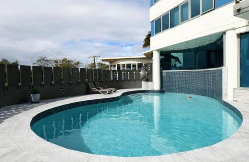 Maroochydore Apartment | Beachfront Towers