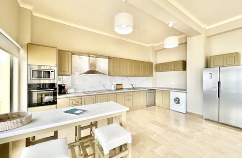 Agios Stefanos Avliotes Villa | Beachfront Villa Bellevue