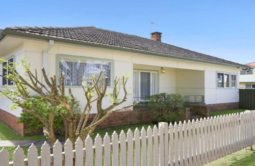 Ettalong Beach House | BEACHHOUSE BARRENJOEY - ETTALONG BEACH
