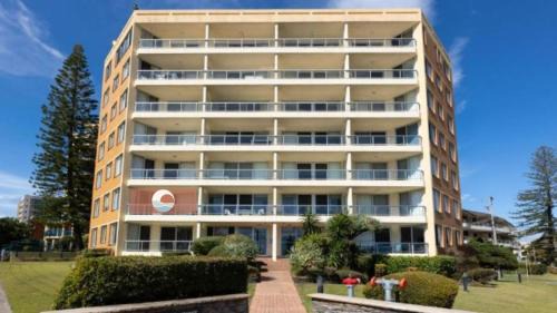 Forster Apartment | Beachpoint 101