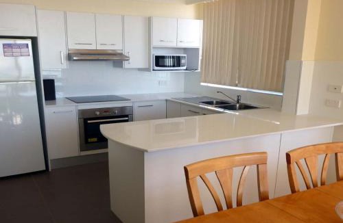 Forster Apartment | Beachpoint 403 On The Beach
