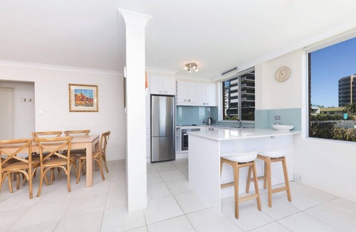 Forster Apartment | Beachpoint G2 - Location, Location, Location!