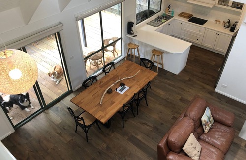 Silverleaves House | Beachside