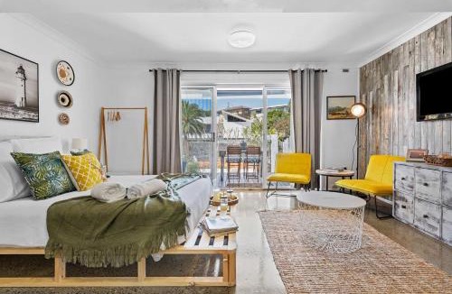 Forresters Beach House | Beachside Bliss Forresters Beach