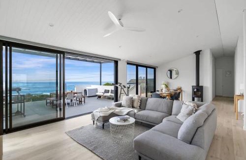 Kioloa House | Beachside in Kioloa - oceanfront luxury bungalow