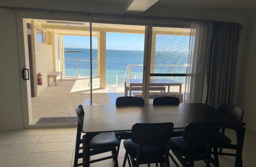 Ripon Apartment | Beachside & Jetty View Apartment 2 -Skippers Apartment