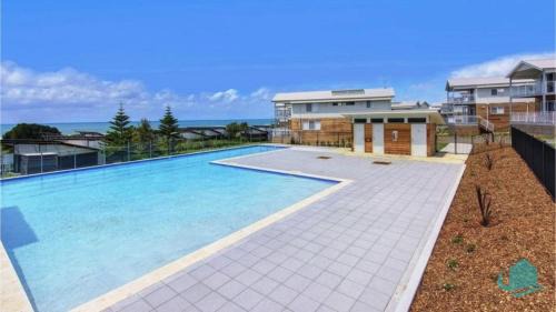 Caves Beach House | Beachside Oasis