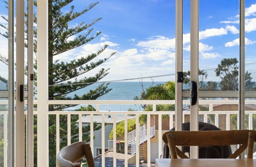 Mollymook Beach House | Beachwood House at Mollymook Beach