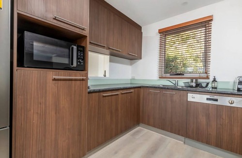 Dickson Apartment | Beautiful 3 Bedroom Townhouse Located in Dickson