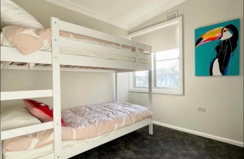 Port Kembla House | Beautiful 4-bedroom original beach cottage in Port Kembla