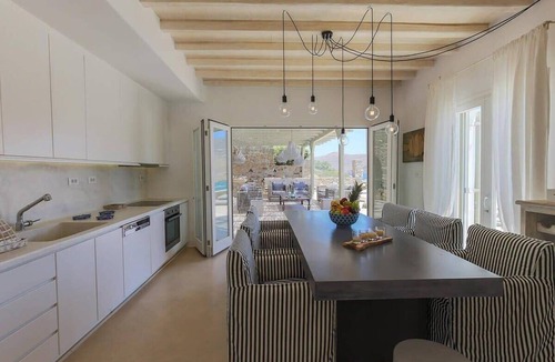 Ftelia Villa | Beautiful 5 BR Villa Minutes from the Beach