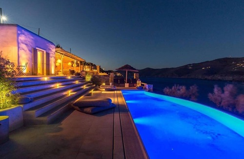 Ftelia Villa | Beautiful 5 BR Villa Minutes from the Beach