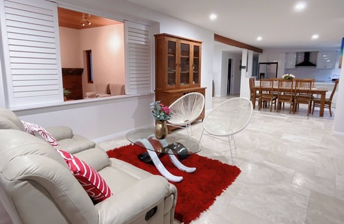 Chandler House | Beautiful Acreage Resort style fully furnished house open for short term rental