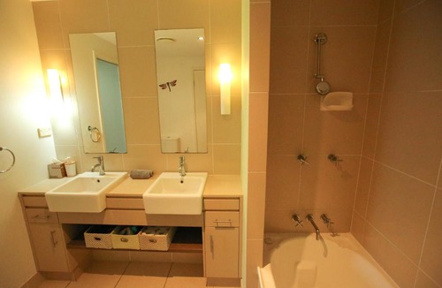 Westcourt Apartment | Beautiful Apartment Residence, Cairns One