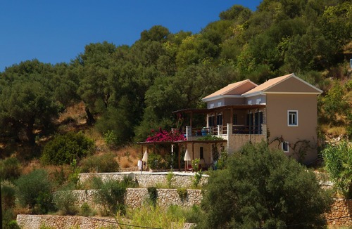 Evgiros Apartment | Beautiful apartment with seaview, 500 metres from the beach, Lefkada island