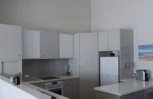 Batehaven Villa | Beautiful Beach front villa with views over Caseys Beach from every window