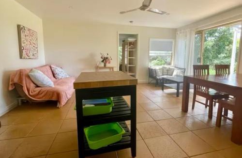 Mullumbimby Apartment | Beautiful, comfortable 7 mins walk to Mullumbimby