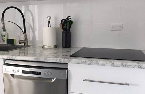 Hallett Cove Apartment | Beautiful quiet apartment with sea views