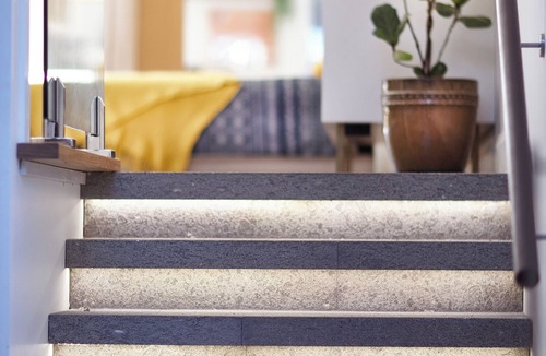Bulli Apartment | Beautifully appointed Bulli studio nestled between coast and escarpment