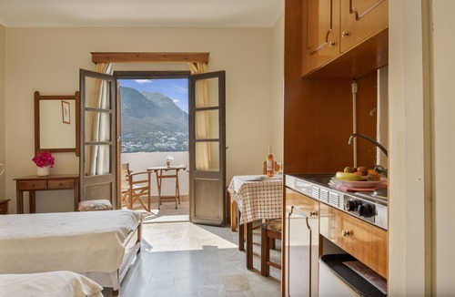 Telendos Bed & Breakfast | Bed and Breakfast 'No 5' with Sea View, Wi-Fi and Air Conditioning