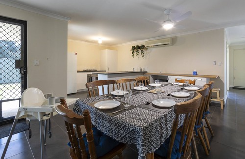 Midvale Bed & Breakfast | Bedroom 2:Free Wifi, Double Size Bed, Ceiling Fan