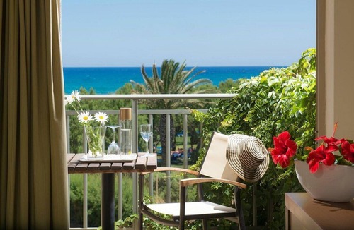 Agkisaras Hotel | Bella Beach Hotel