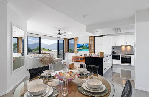 Cairns North Apartment | Belle Escapes Rydges Plaza Esplanade 54 with stunning ocean views