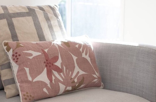Trevallyn House | Belleview - stylish and cosy getaway