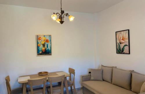 Naxos Apartment | Bernie House