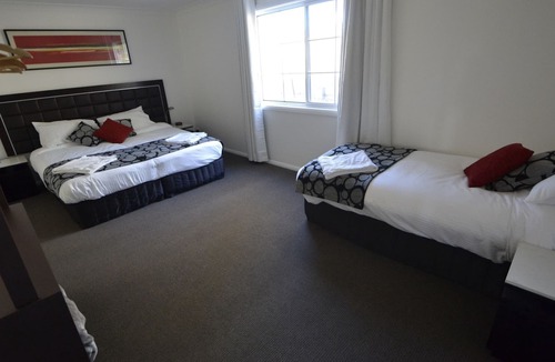 Berrima Resort | BERRIMA RETREAT MANSION from $59-$219pp/pn
