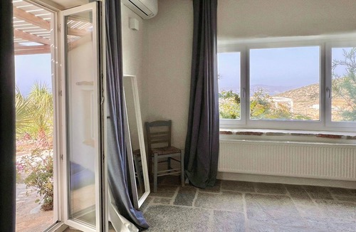 Paros Villa | Best villa for a group of family and friends !
