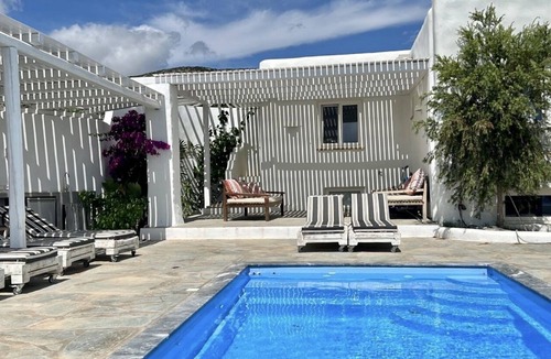 Paros Villa | Best villa for a group of family and friends !
