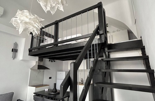 Latsida House | BH1038 - A -Nektar Loft