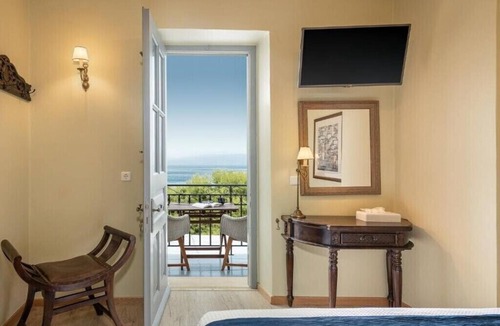 Hydra Apartment | BH312 - C - Suite Hydra