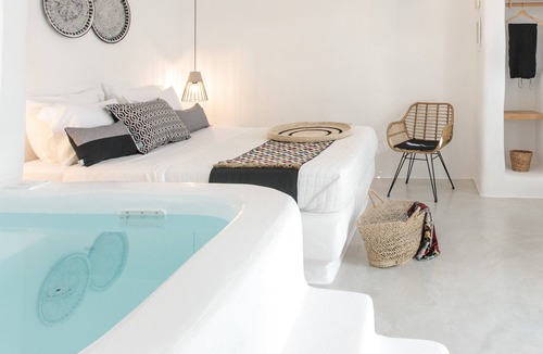 Kastraki House | BH445 - C - Suite Naxos