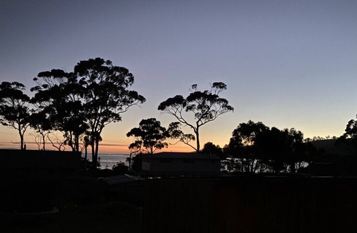 Surveyors Bay House | Big Roaring Beach House