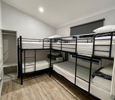 Red Cliffs Hotel | BIG4 Red Cliffs Caravan Park