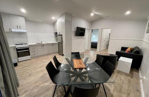 Red Cliffs Hotel | BIG4 Red Cliffs Caravan Park