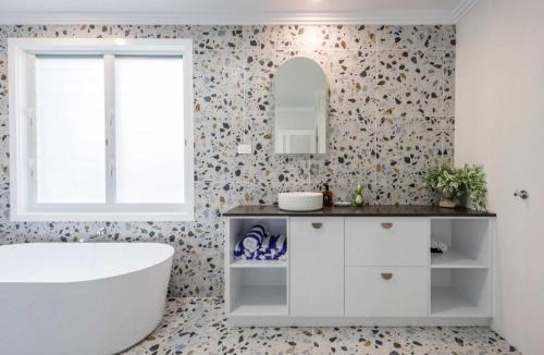 Yamba House | Bikini - Oceanstays - Pet Friendly