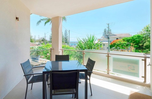 Yamba Apartment | Bimbadeen Unit 3 - Offering comfort and relaxation