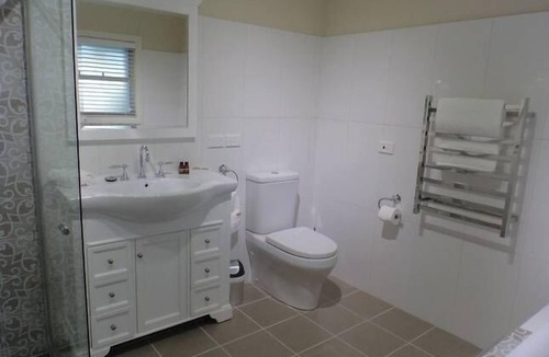 Bathurst House | Birch Cottage Bathurst