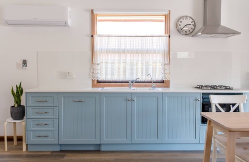 Adelaide House | Bird In Hand Cottage