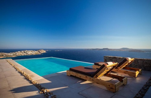 Agios Ioannis Villa | Birdhouse Private Luxury Villa