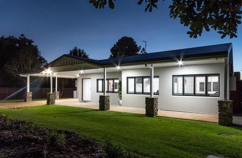 Yungaburra House | Birds 'n' Bloom Cottages