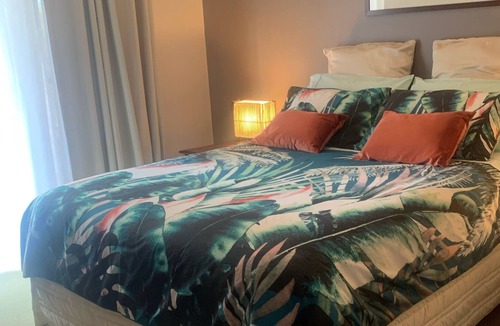 Quedjinup Bed & Breakfast | Birdsong Bed and Breakfast - The Red Robin