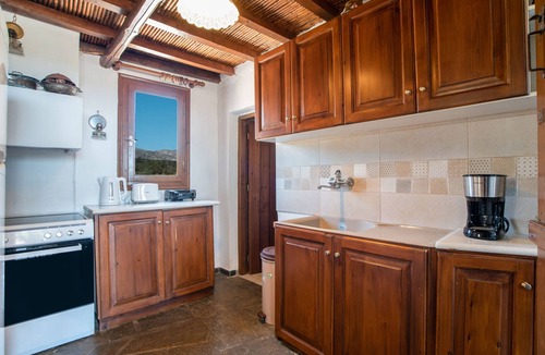 Naxos House | Black Sand Holiday Home with Sea View and Private Terrace