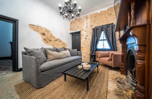 Aldinga House | Blacksmith Cottage Aldinga