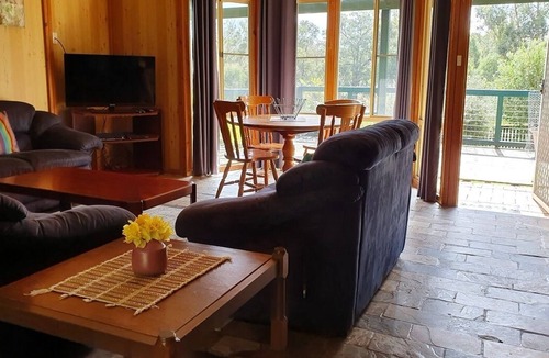 Jalbarragup Ski Chalet | Blackwood Banks Chalets, Nannup - Chalet 3 - By the river ... in the forest