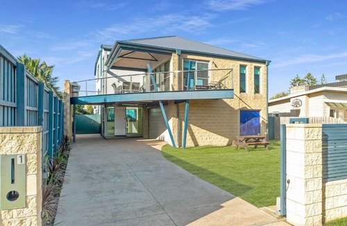 Rye House | Bliss on the Bay Upstairs
