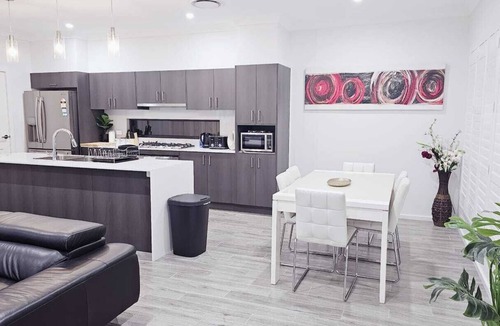 Marsden Park House | Blissful Modern 5 BR Lux Style Family House